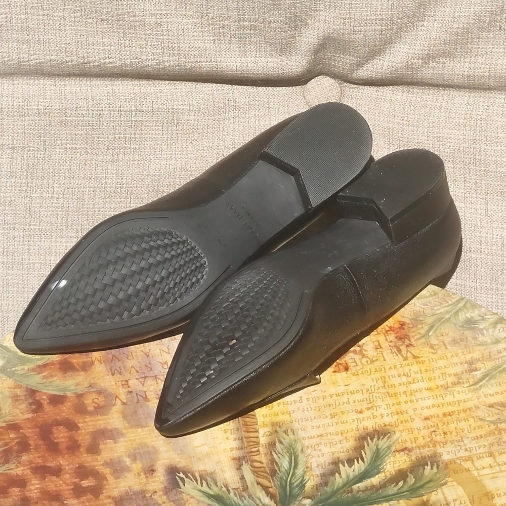 Cole Haan Black Pointed Leather Flat-Heel Loafers Slip On Size 8.5B - Picture 3 of 10